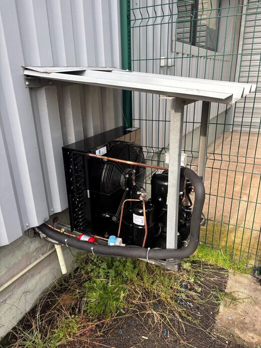 Remplacement&#x20;du&#x20;moteur&#x20;de&#x20;chambre&#x20;froide&#x20;positive