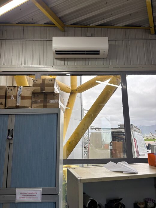 Installation&#x20;d&#x2019;une&#x20;climatisation&#x20;pour&#x20;un&#x20;espace&#x20;professionnel&#x20;industriel